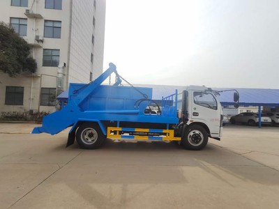 东风环保新力量 连云港李总签约8方摆臂垃圾车助力城市清洁